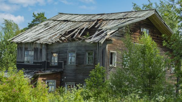 Cottage Demolition in Hilliard