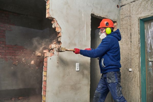 Concrete Wall Demolition in Hilliard